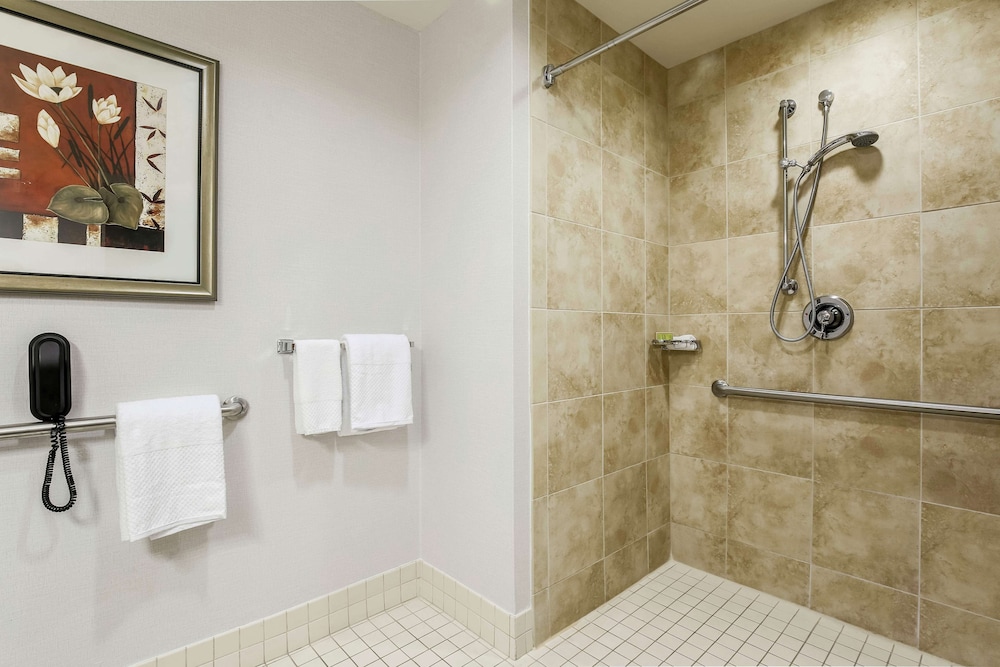 Hilton Phoenix Chandler - photo 26
