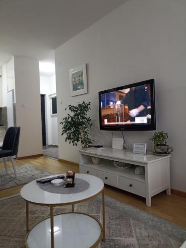 Lovely apartment Ljupki stan — 4-Star Luxury Hotel in Podgorica, Montenegro