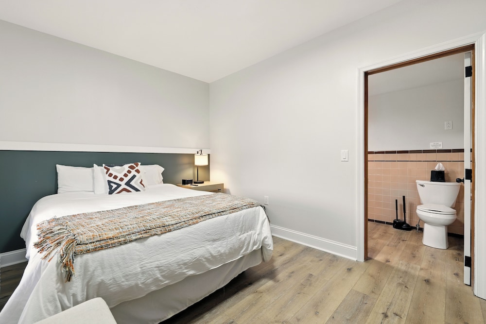 Hillside Motel LLC - photo 69