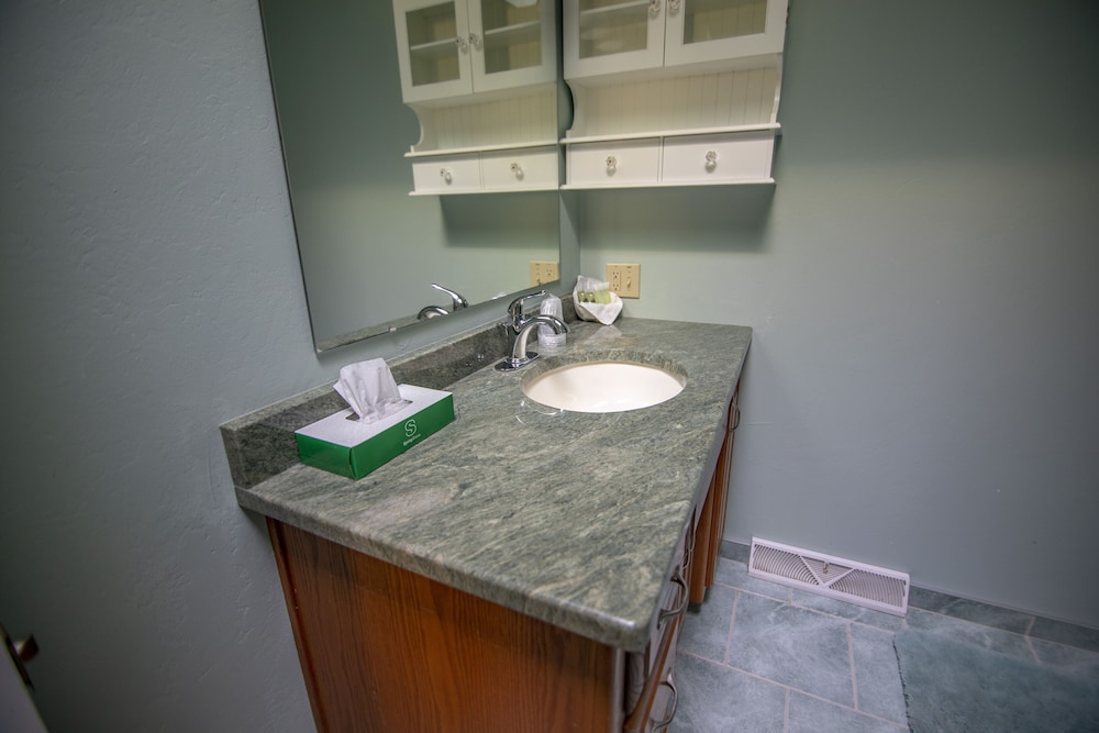 Coachlite Inn - photo 71