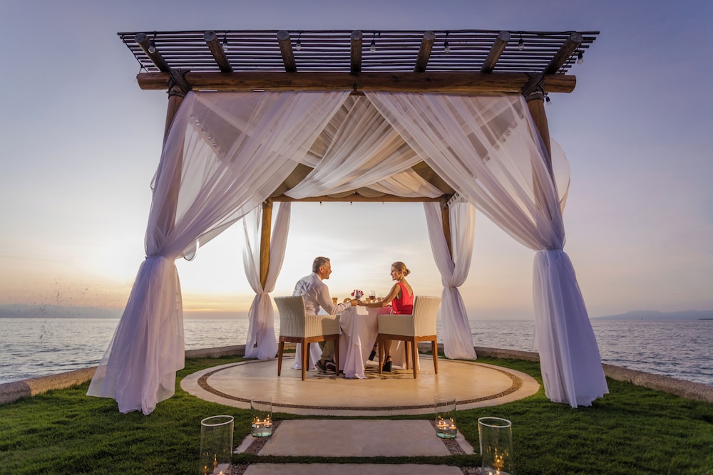 Outdoor banquet area