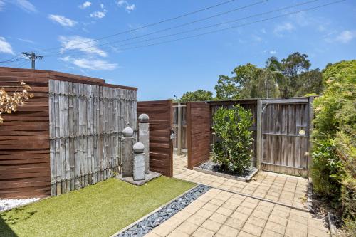 Regency 3 Bedroom Central Town House — 4-Star Luxury Hotel in Mooloolaba, Australia