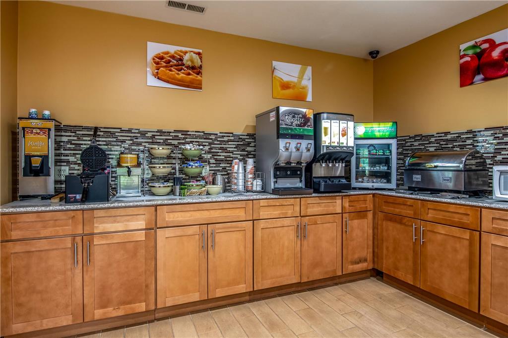 Quality Inn Tully I 81 - photo 27