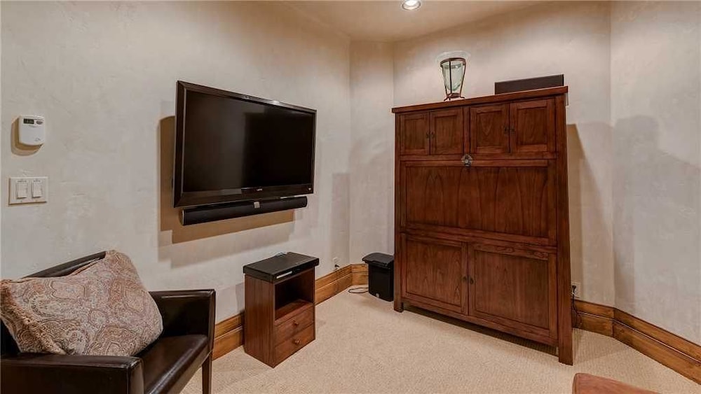 Plaza 403 - photo 19