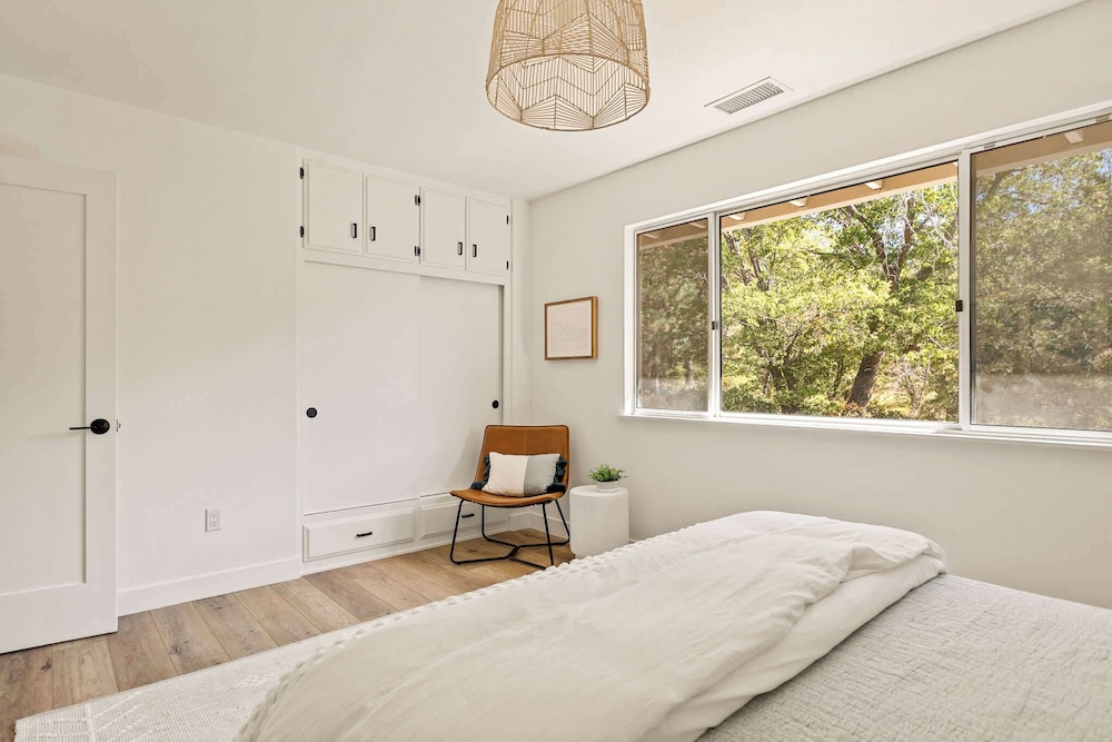 The Lilypad 2 Master Bedrooms Game Room — Lake Arrowhead — photo 2