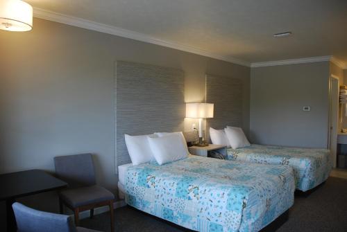 Berlin Village Inn - photo 20