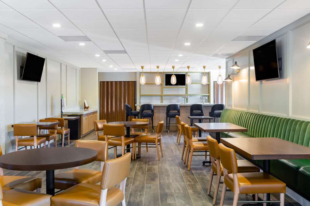 La Quinta Inn & Suites by Wyndham Paso Robles - photo 4