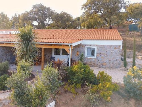 Casa de Celebrar a Vida — 4-Star Luxury Hotel in Monchique, Portugal