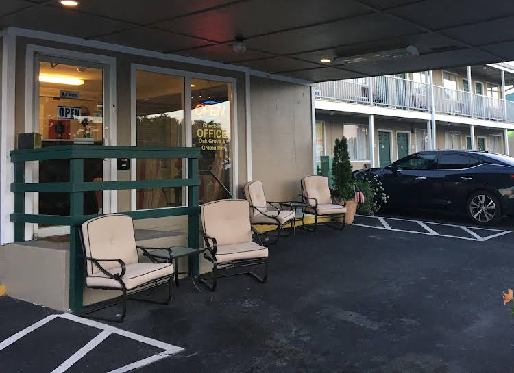 Oak Grove Inn - photo 8