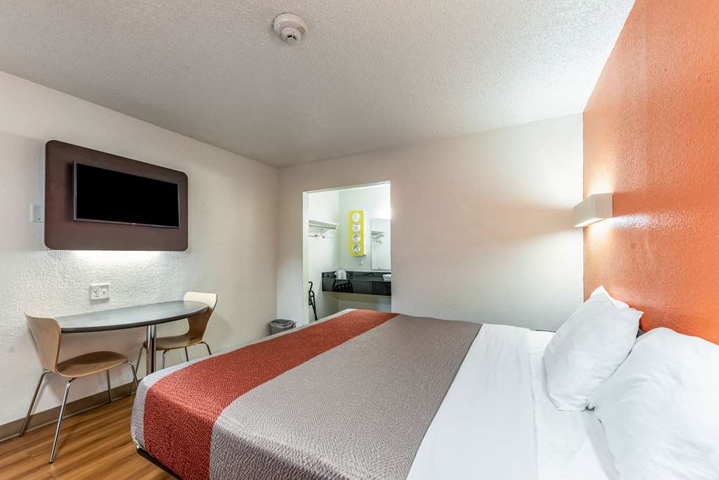 Motel 6 North Richland Hills TX - photo 21