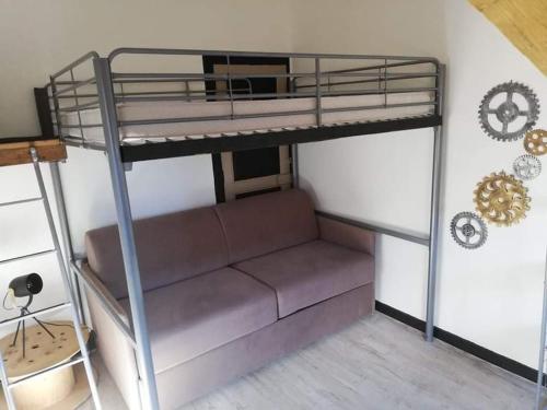 Le Nid Douillet Splendide Linge Fourni in La Bourboule, France