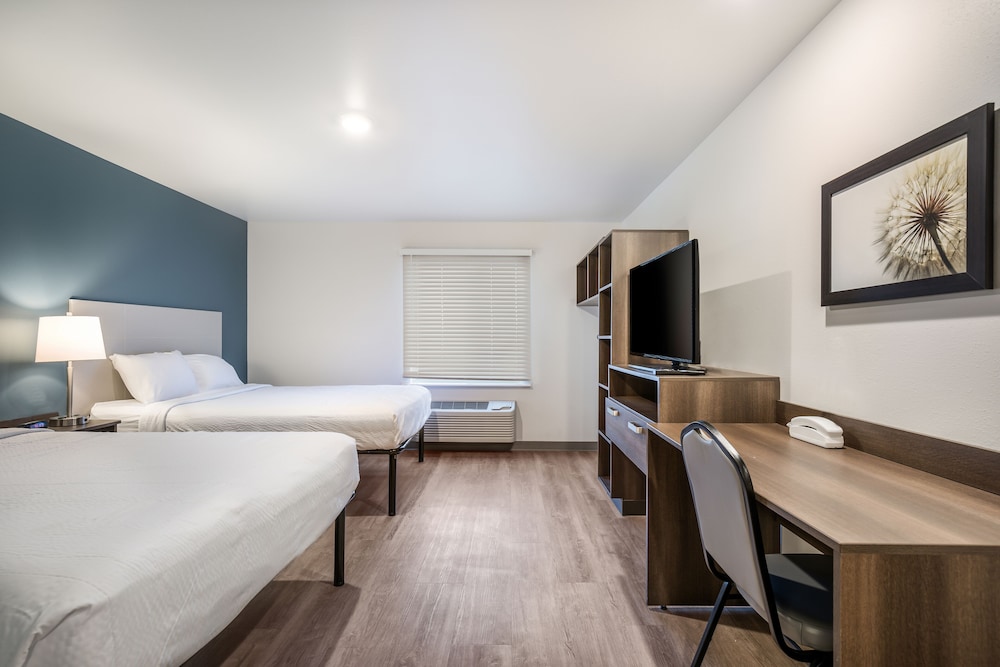 WoodSpring Suites Libertyville Chicago - photo 6