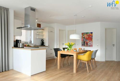 Haus im Dorfgroden 14 Ferienwohnung Muschelsucher — 4-Star Luxury Hotel in Wangerooge, Germany