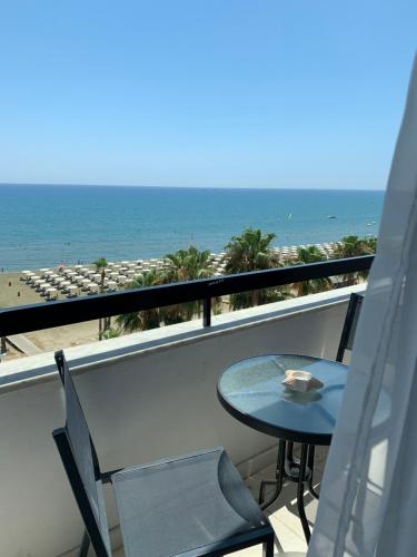 Finikoudes Sunrise Sea View Lux