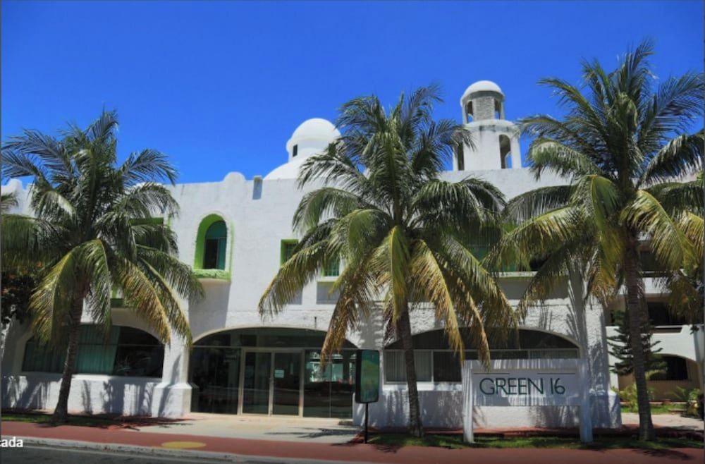 Sunlight Hotel - carbon neutral hotel in Cancun