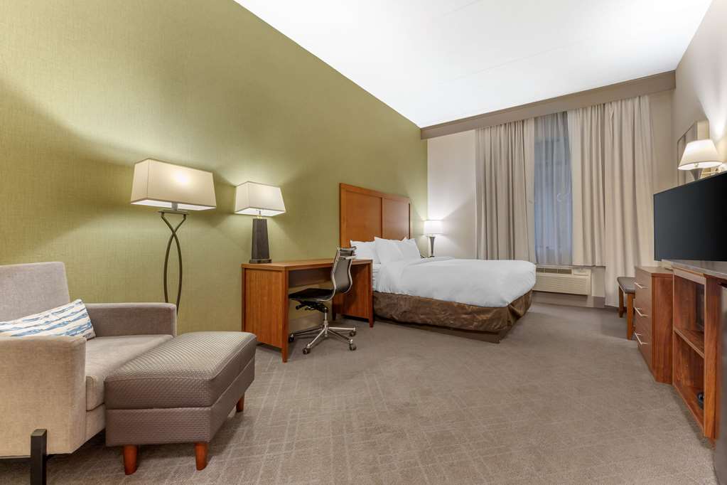 Comfort Inn & Suites LaVale Cumberland - photo 17