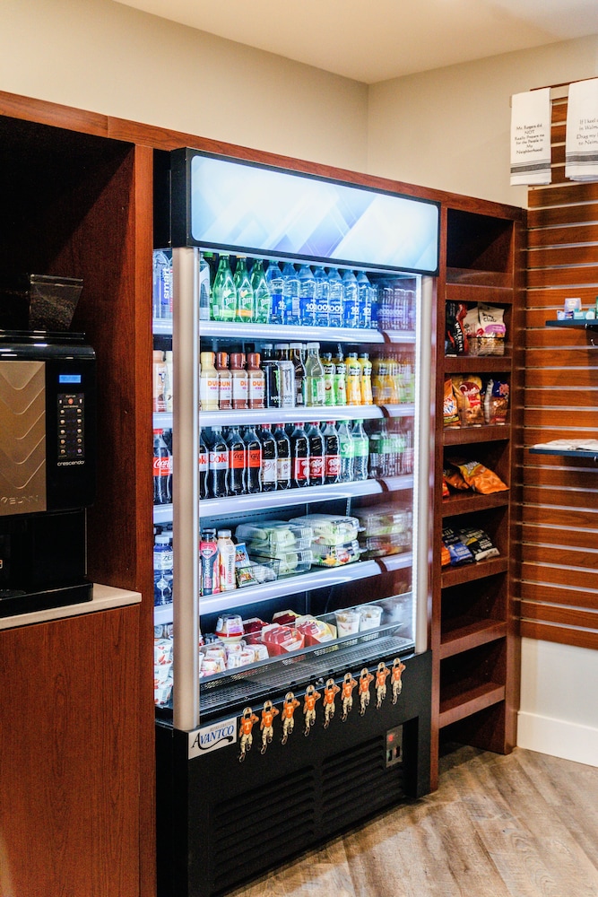 Crowne Plaza Knoxville Downtown University by IHG - photo 25