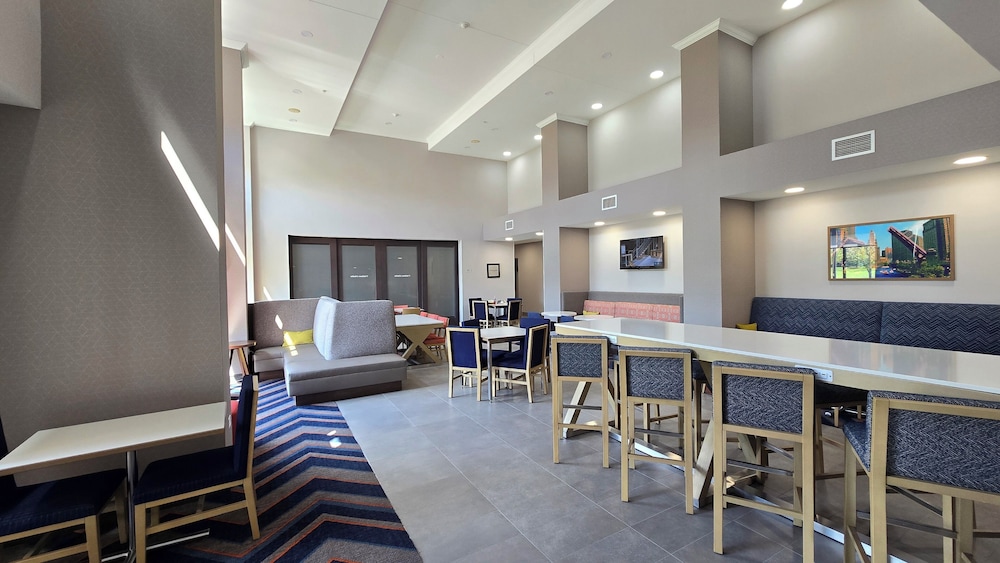 Hampton Inn & Suites Chicago Deer Park - photo 5