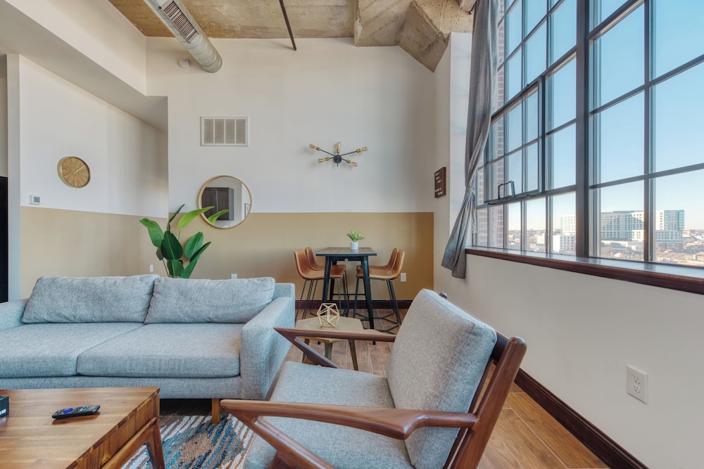 Sosuite at Independence Lofts - photo 299