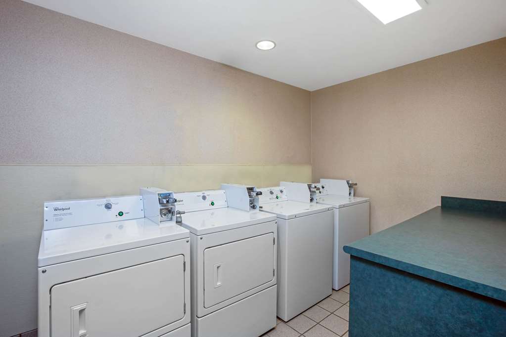 La Quinta Inn & Suites by Wyndham Manteca Ripon - photo 24