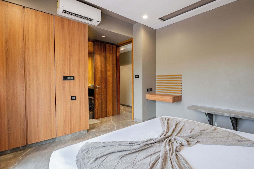 Alaya Stays Imperial Calista 4BHK near Khandala Hills in Lonavla, India