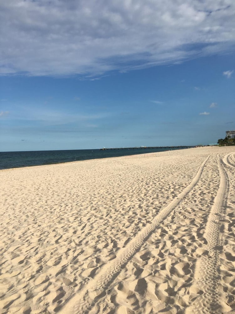Dee Jay Beach Resort - photo 35