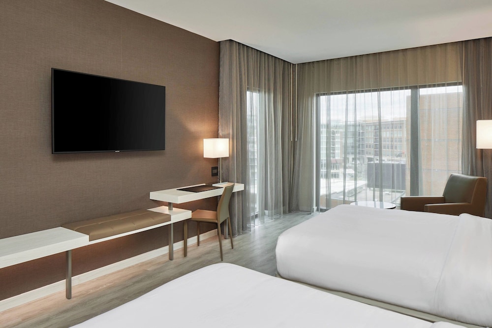 AC Hotel By Marriott Greenville - photo 7