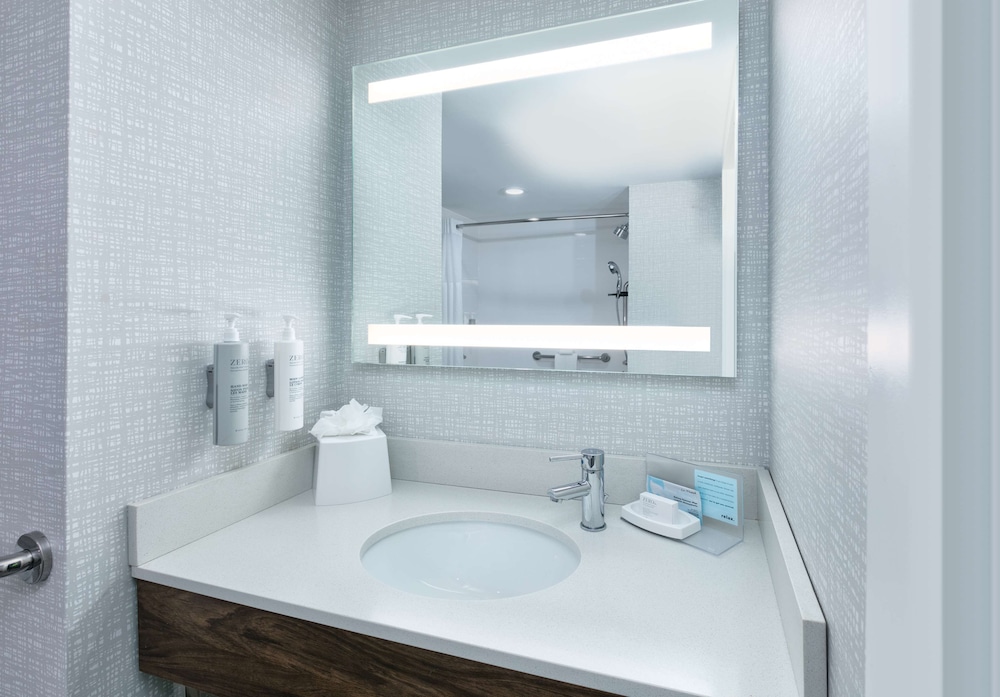 Hampton Inn Biloxi - photo 26