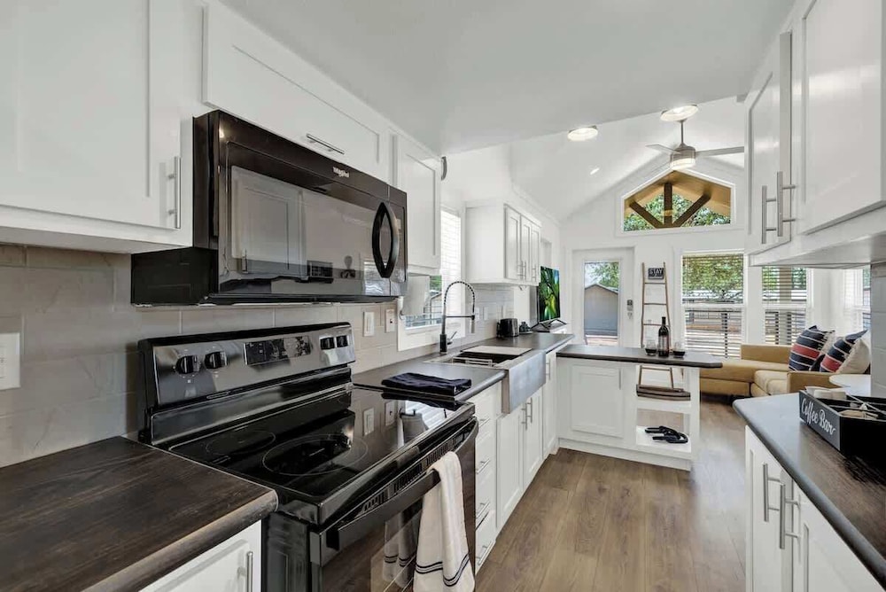 Resort at Fredericksburg Unit 28 - photo 6