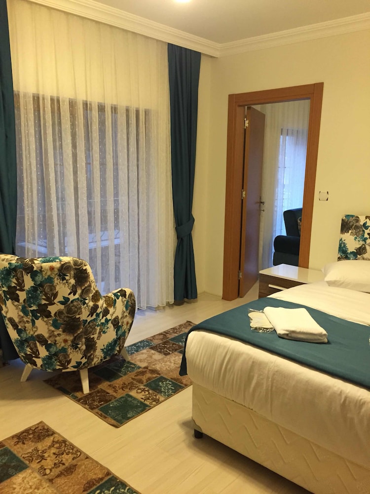 Mego Suite Otel in Caykara, Turkey