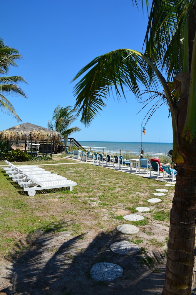 Sea Scape Oceanfront Motel - photo 18
