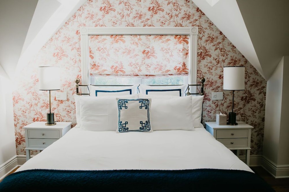 Grape Leaf Inn - photo 16