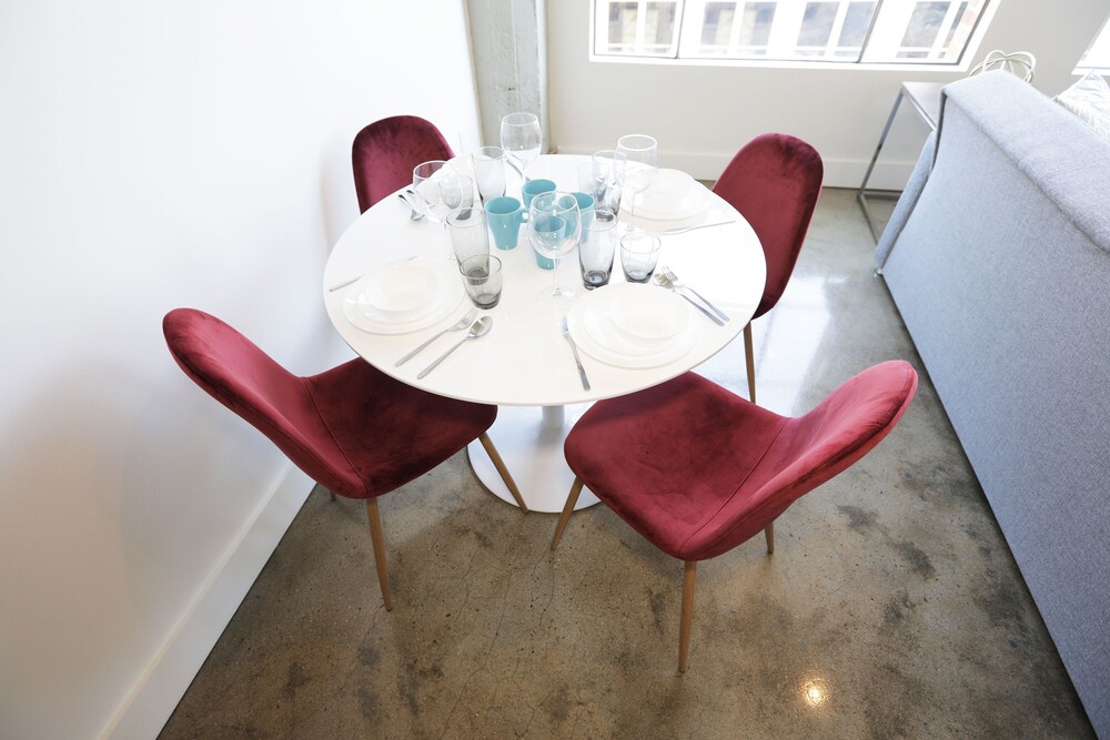 Downtown Lofty Suites - photo 11
