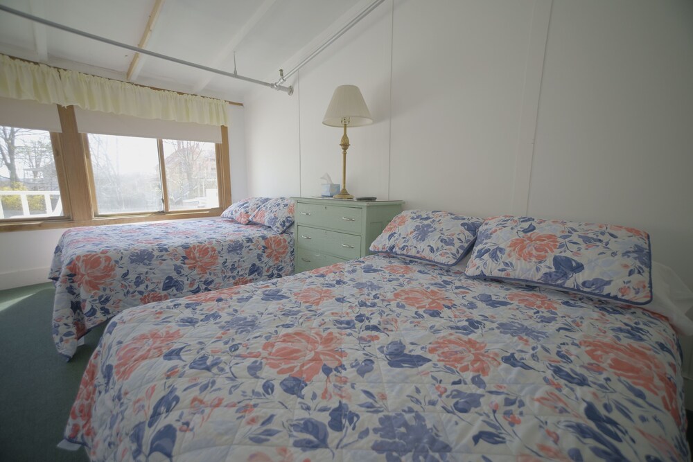 Betty Doon Hotel - photo 42