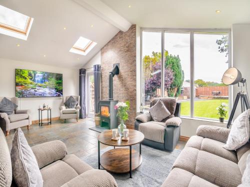 Crynant Countryside Retreat — 4-Star Luxury Hotel in Crynant, United Kingdom