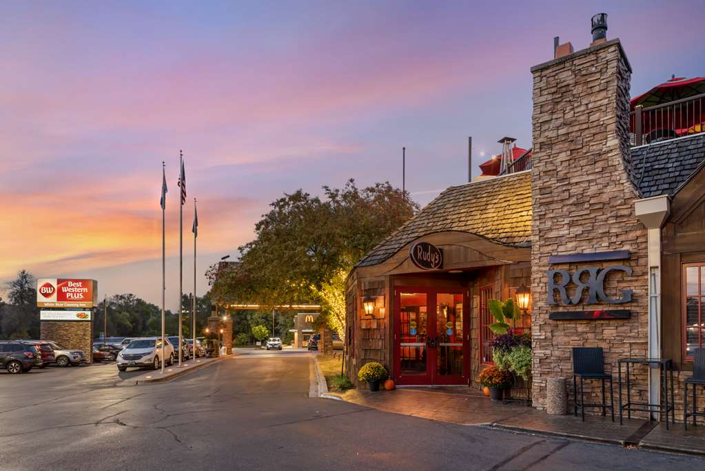 Best Western Plus White Bear Country Inn - photo 11