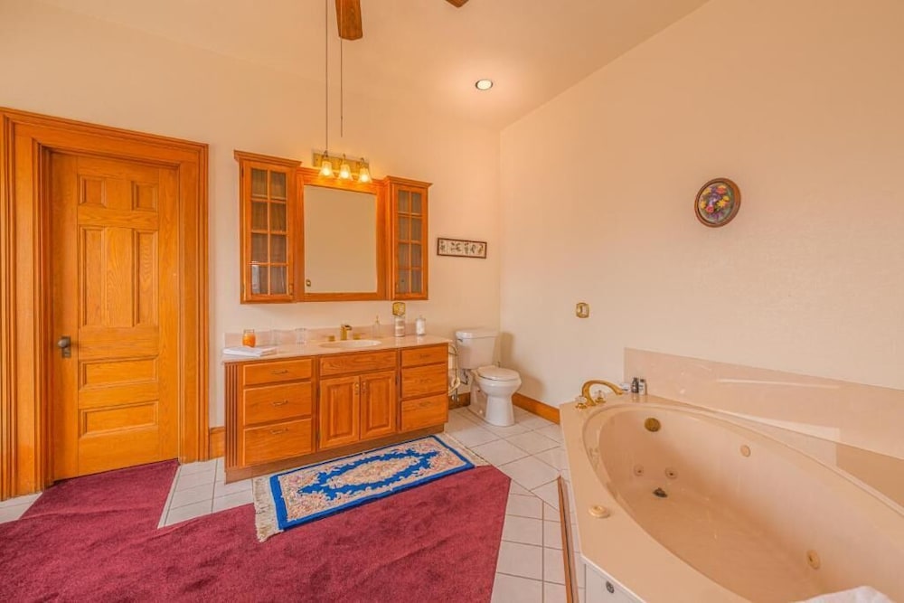 Orman Mansion Pueblo's Most Luxurious Stay - photo 26