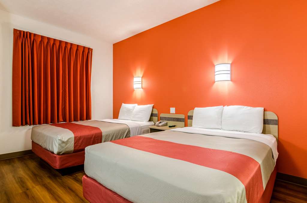 Motel 6 Kearney NE - photo 11