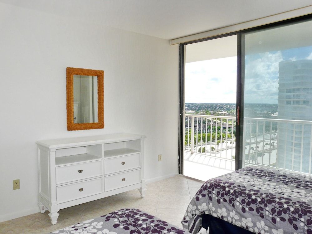 South Seas Tower 3 1409 - photo 18