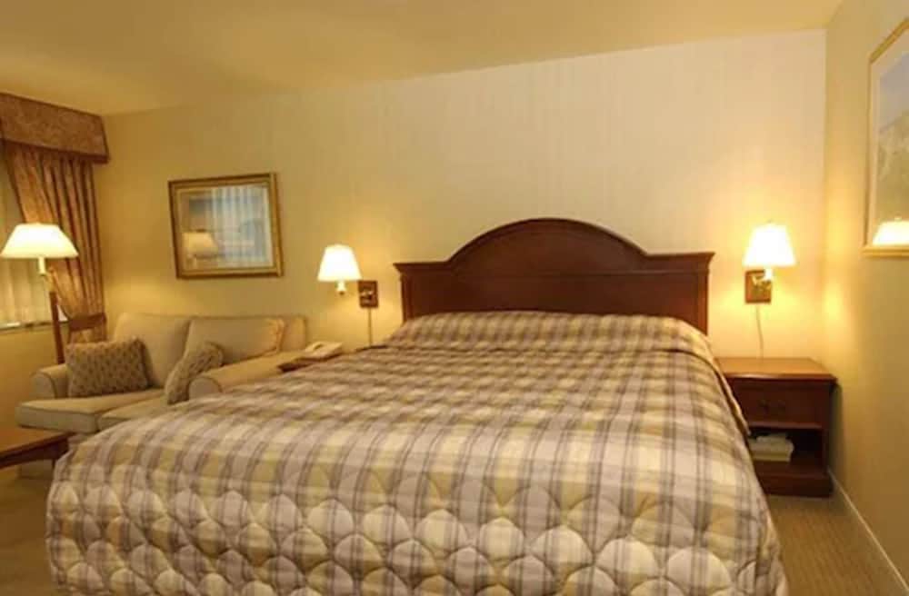 Rockville Centre Inn - last minute hotel in Lynbrook
