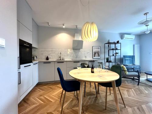 Mieszczańska 25 Apartment Self check in 20h parking & lift — 4-Star Luxury Hotel in Wroclaw, Poland