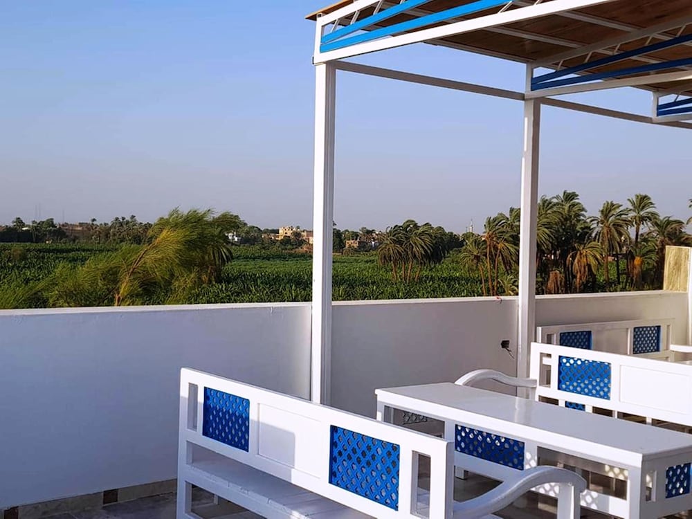Moon Valley Apartments