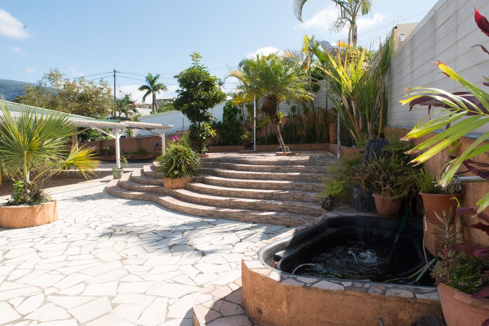 Ti Kaz Hoareau Adults Only — 4-Star Luxury Hotel in Le Tampon, Réunion