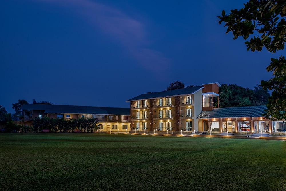 Paramount Riverfront Resort & Spa in Karjat, India