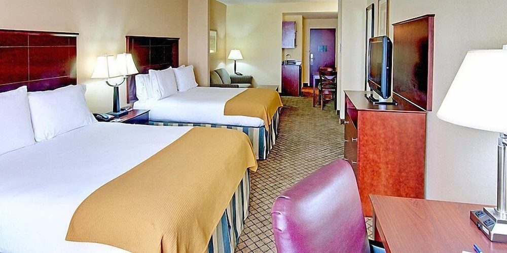 Holiday Inn Express & Suites Millington by IHG - photo 15