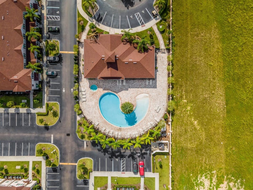 Beautiful 4 Br at West Lucaya Resort WL8979 - photo 39