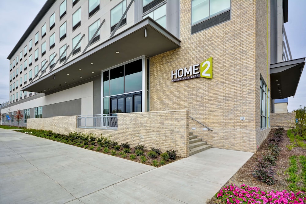 Home2 Suites by Hilton Dallas Downtown at Baylor Scott & White - photo 36