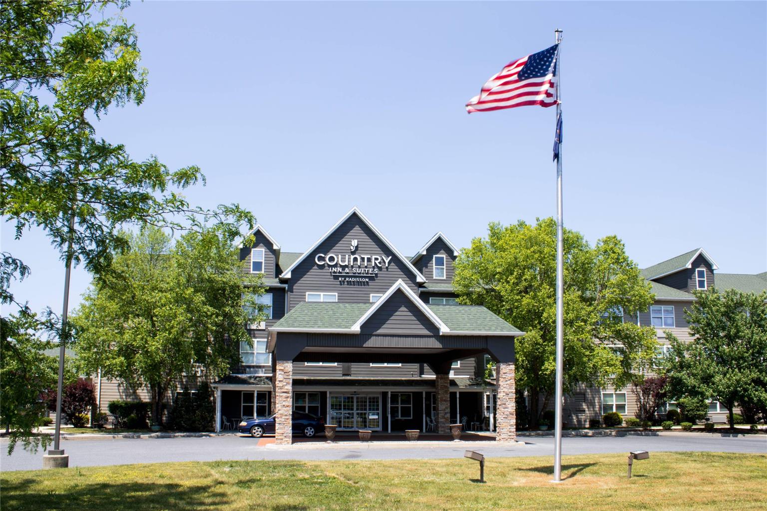 Country Inn & Suites by Radisson Carlisle PA - carbon neutral hotel in Carlisle
