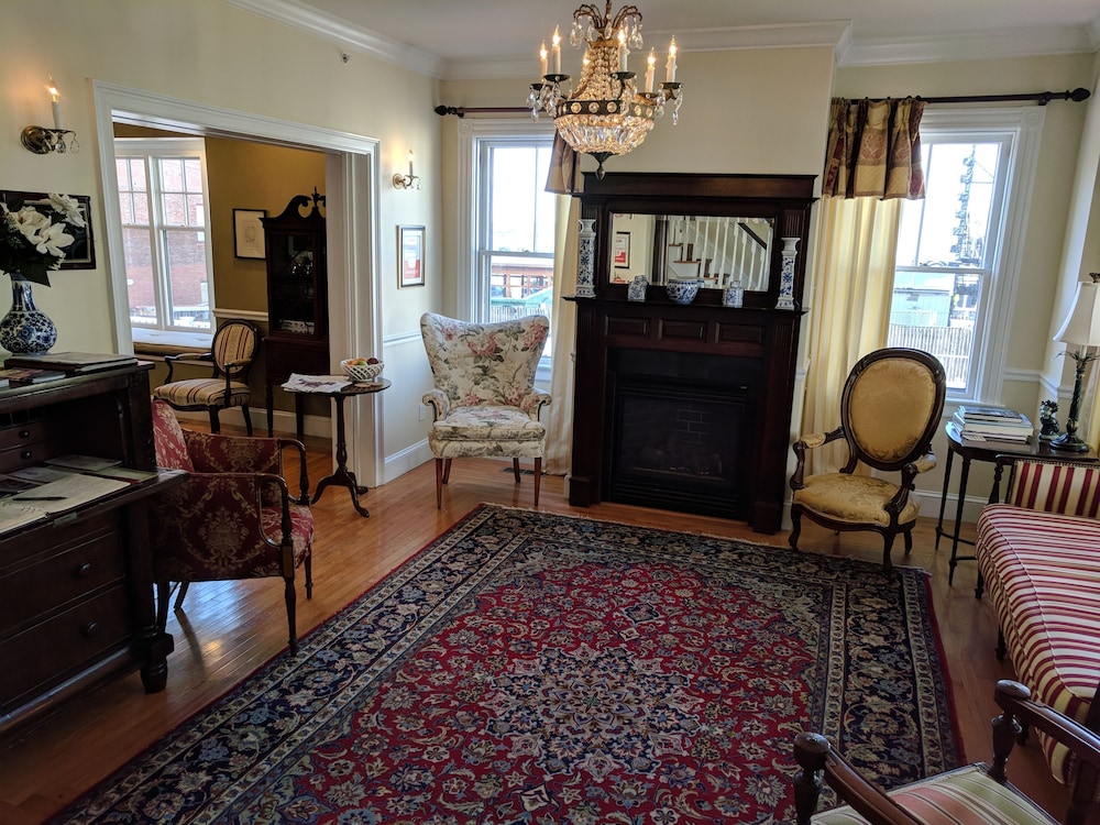 Almondy Inn - photo 14