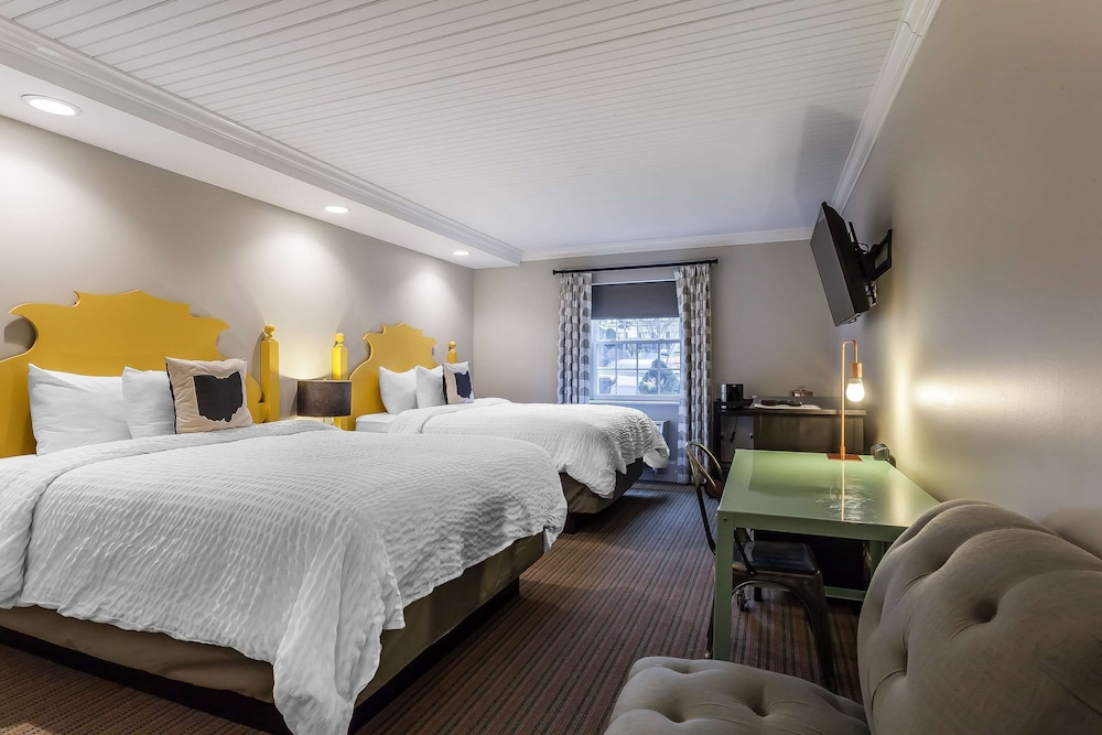 The Aurora Inn - photo 27